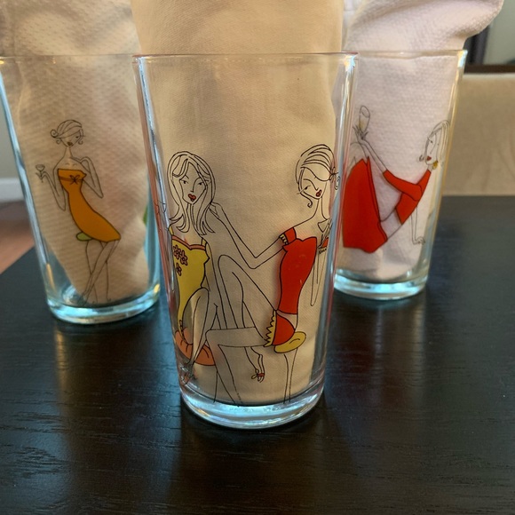 Fun novelty 12.5 oz water glasses (set of 3) - Picture 3 of 5